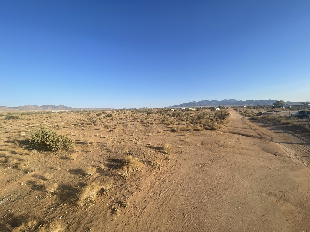 ONE ACRE IN THE COUNTRY YOU CAN BUILD ON