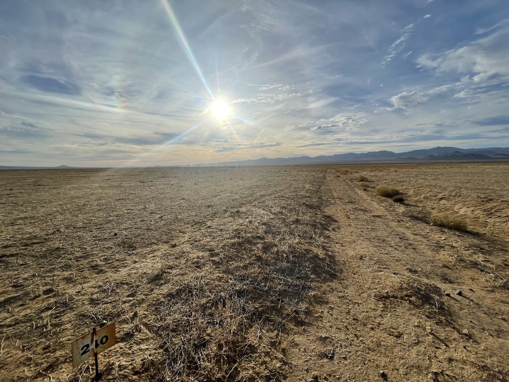 ONE AND A THIRD ACRE LOT CAN BE USED ANIMALS, RV OK