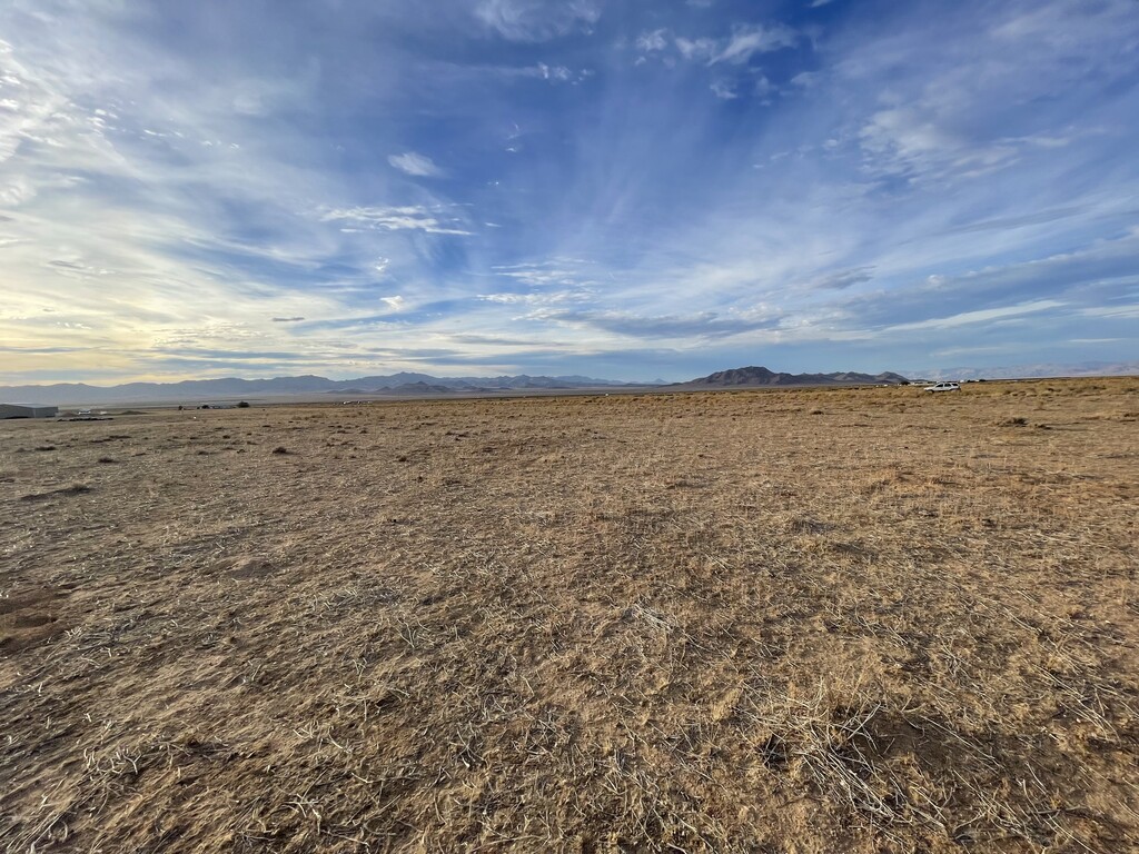 ONE AND A THIRD ACRE LOT CAN BE BUILT ON RV or Camping OK